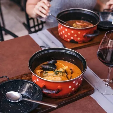 Lejlighed Grand Bedroom Aptm Palace Location *