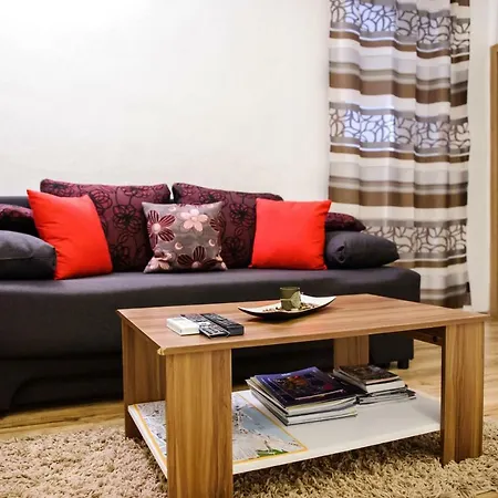 Grand Bedroom Aptm Palace Location Lejlighed