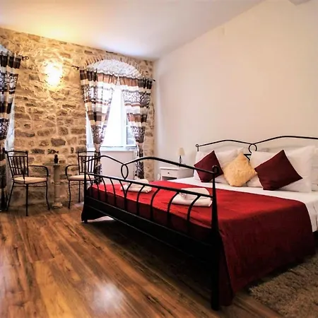 Apartman Grand Bedroom Aptm Palace Location *