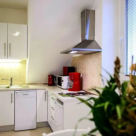 Apartman Grand Bedroom Aptm Palace Location Split